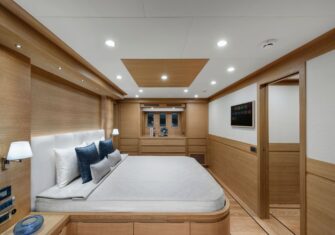 Overnight Luxury Cruise